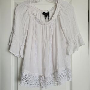 White crinkled gauze top with smocked neckline and lace trim Melissa Paige SzPM